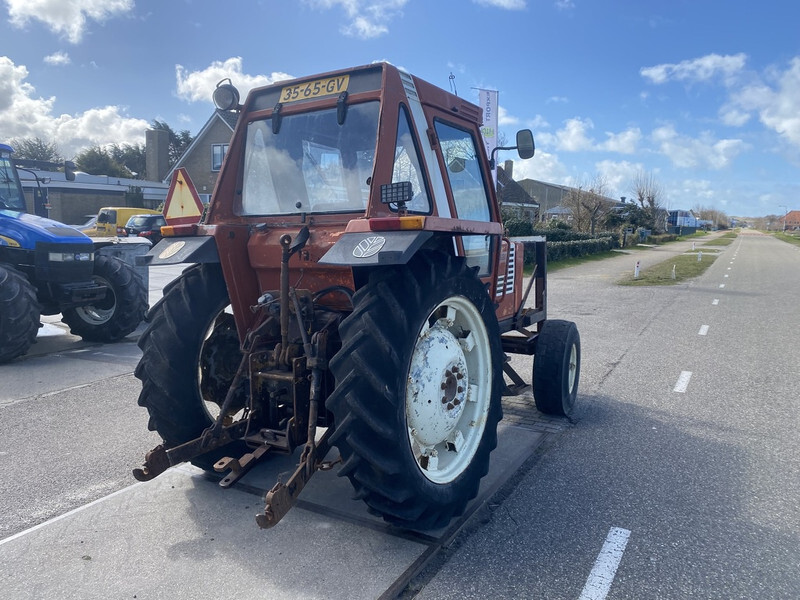 Tractor Fiat 680: foto 9