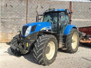 Tractor Ford T7040: foto 1
