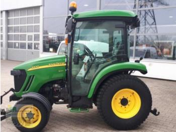 Tractor John Deere 3320: foto 1