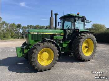 Tractor John Deere 4650: foto 1