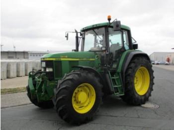 Tractor John Deere 6910 Premium: foto 1