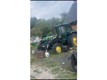 Tractor John deere 3040 z ładowaczem: foto 1