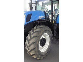 Tractor NEW HOLLAND T7040: foto 1