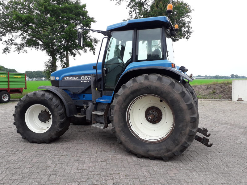 Tractor New Holland: foto 2
