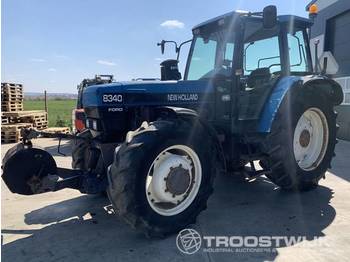 Tractor New Holland 8340: foto 1