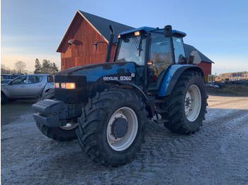 Tractor New Holland 8360: foto 1