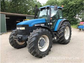 Tractor New Holland 8360 DT: foto 1