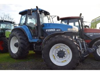 Tractor New Holland 8670: foto 1