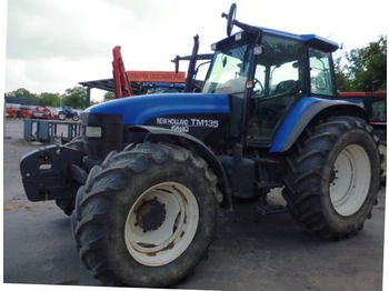 Tractor New Holland TM135: foto 1