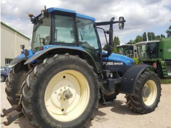 Tractor New Holland TM165: foto 1