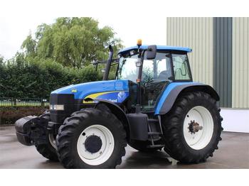 Tractor New Holland TM175: foto 1