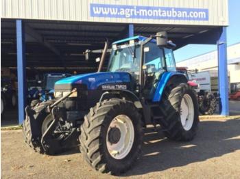 Tractor New Holland TM 125: foto 1