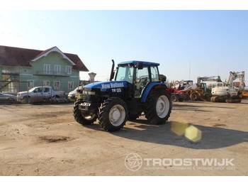 Tractor New Holland TM 135 DT: foto 1