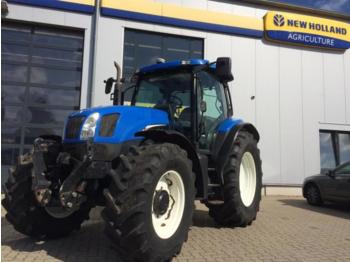 Tractor New Holland TS135A: foto 1