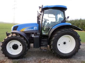 Tractor New Holland TS 135 A Plus: foto 1