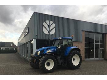Tractor New Holland TVT 135: foto 1