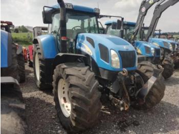 Tractor New Holland TVT 145: foto 1