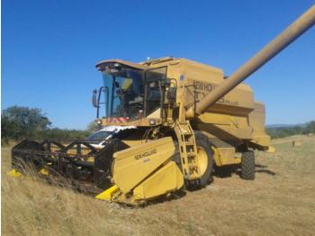 Cosechadora de granos New Holland TX 65 PLUS: foto 1