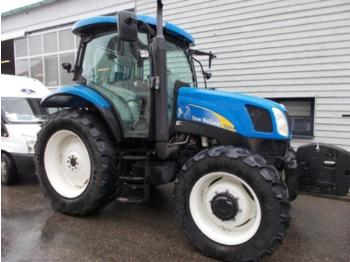 Tractor New Holland T 6010 PLUS: foto 1