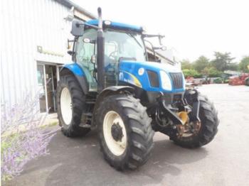 Tractor New Holland T 6020: foto 1