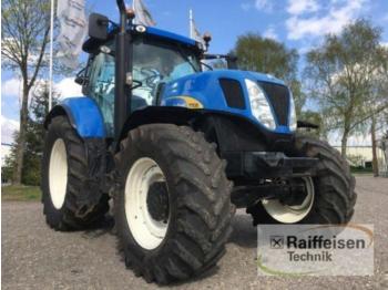 Tractor New Holland T 7030: foto 1