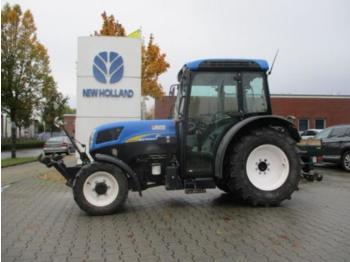 Tractor New Holland t 4030n supersteer: foto 1