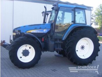 Tractor New Holland tm 120: foto 1