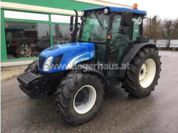 Tractor New Holland tnd95d: foto 1