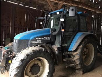 Tractor New Holland ts 115 electroshift: foto 1