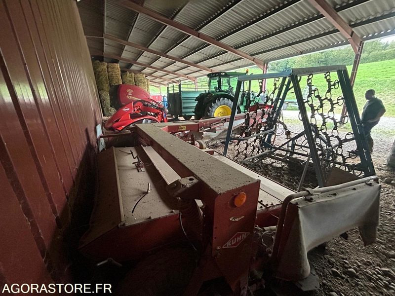 Segadora FAUCHEUSE TRAINEE KUHN FC300G 1995 AVEC CONDITIONNEUR