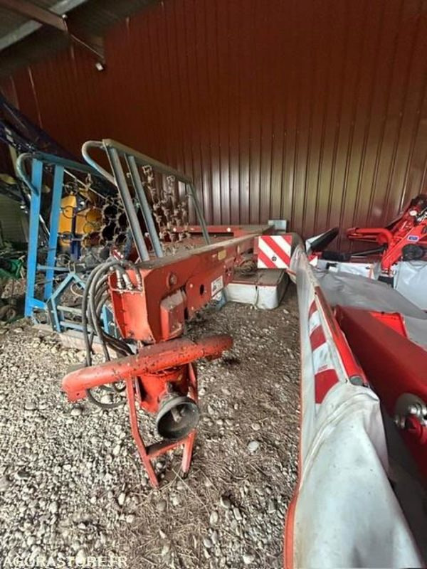 Segadora FAUCHEUSE TRAINEE KUHN FC300G 1995 AVEC CONDITIONNEUR