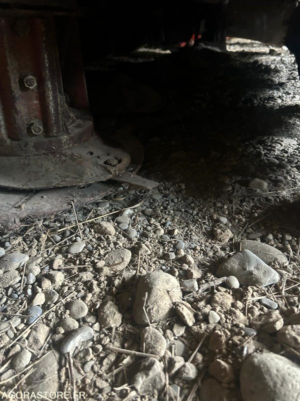 Segadora FAUCHEUSE TRAINEE KUHN FC300G 1995 AVEC CONDITIONNEUR