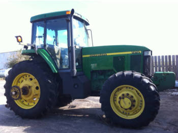 JOHN DEERE 7810 - Tractor