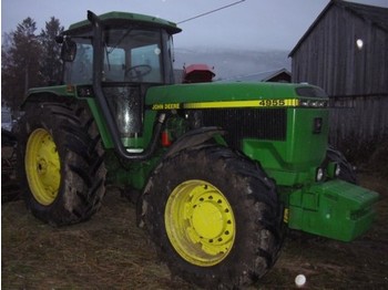 John Deere 4955 - Tractor