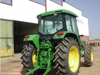 John Deere 6010 DT - Tractor