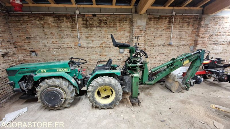 Tractor Mini tractopelle 4x4 FERRARI Type 95