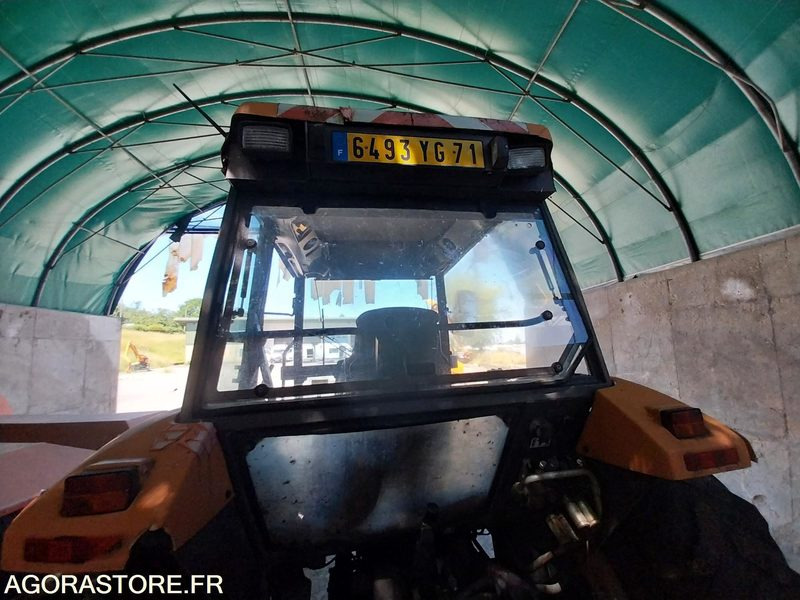 Tractor RENAULT TRACTEUR ERGOS446