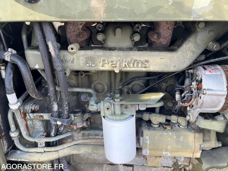 Tractor TRACTEUR AGRICOLE MASSEY FERGUSON - 1995 - 3223 HEURES