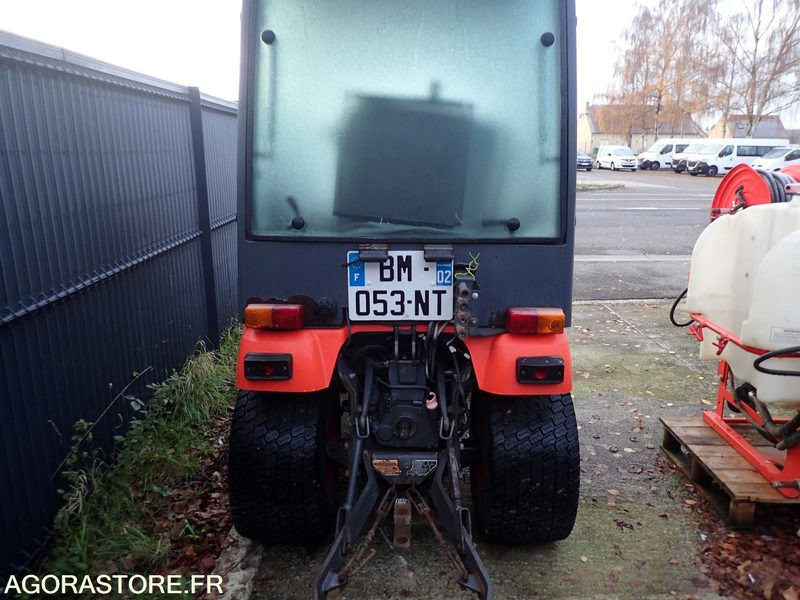 Tractor TRACTEUR KUBOTA BX2350