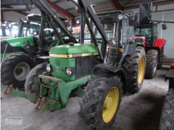 Tractor agrícola John Deere 2650