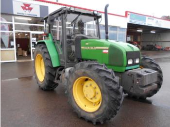 Tractor agricola John Deere 3300 X