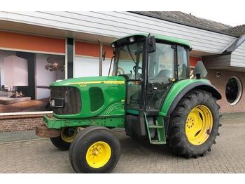 Tractor agricola John Deere 6020 se 2wd