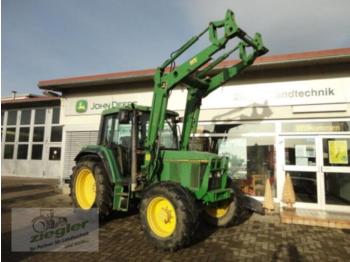 Tractor agricola John Deere 6200