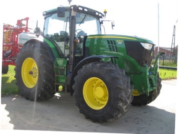 Tractor agrícola John Deere 6210R