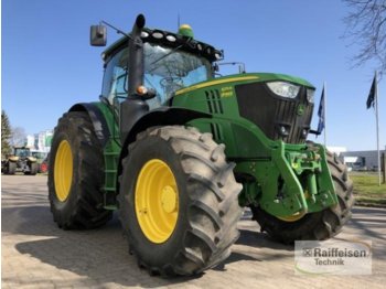 Tractor agricola John Deere 6215 R