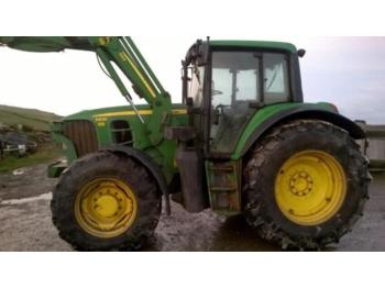 Tractor agricola John Deere 6830