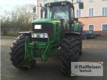 Tractor agricola John Deere 6830