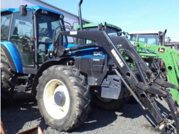 New Holland 8340 - tractor agrícola