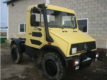 Unimog U90 - Maquinaria agrícola