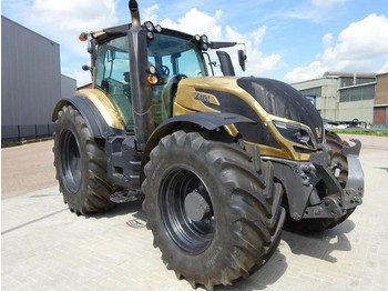 Tractor Valtra T214D Direct Smart Touch: foto 1